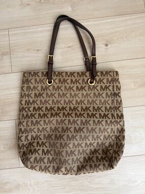 Michael Kors Tan & Brown MK Signature Tote